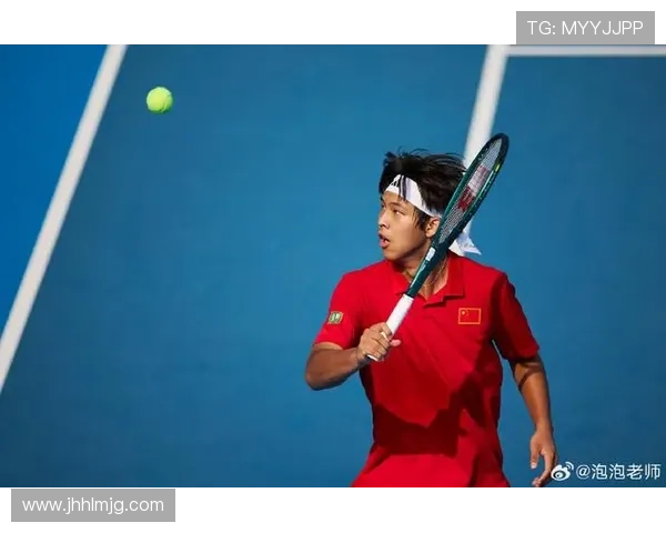 网球赛场再起波澜：周意鏖战上海大师赛惜败首轮止步远征之路再迎挑战